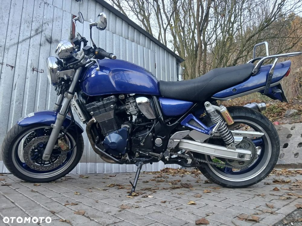 Suzuki GSX - 1