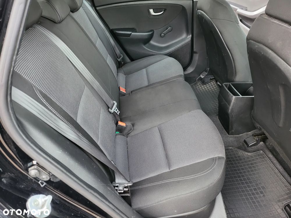 Hyundai i30 1.4 CRDi Premium - 33