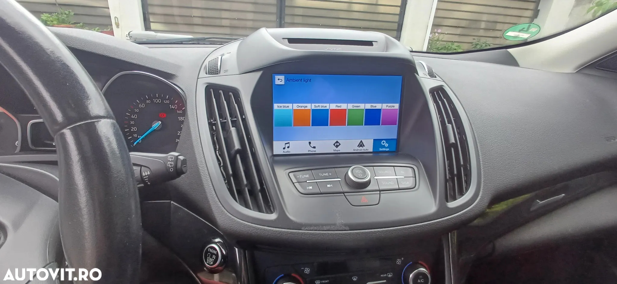 Ford Kuga 2.0 TDCi 4WD Powershift Titanium - 2