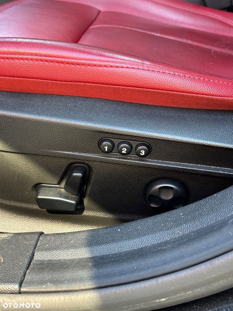 Alfa Romeo Giulia 2.0 Turbo 16V AT8 Veloce - 19