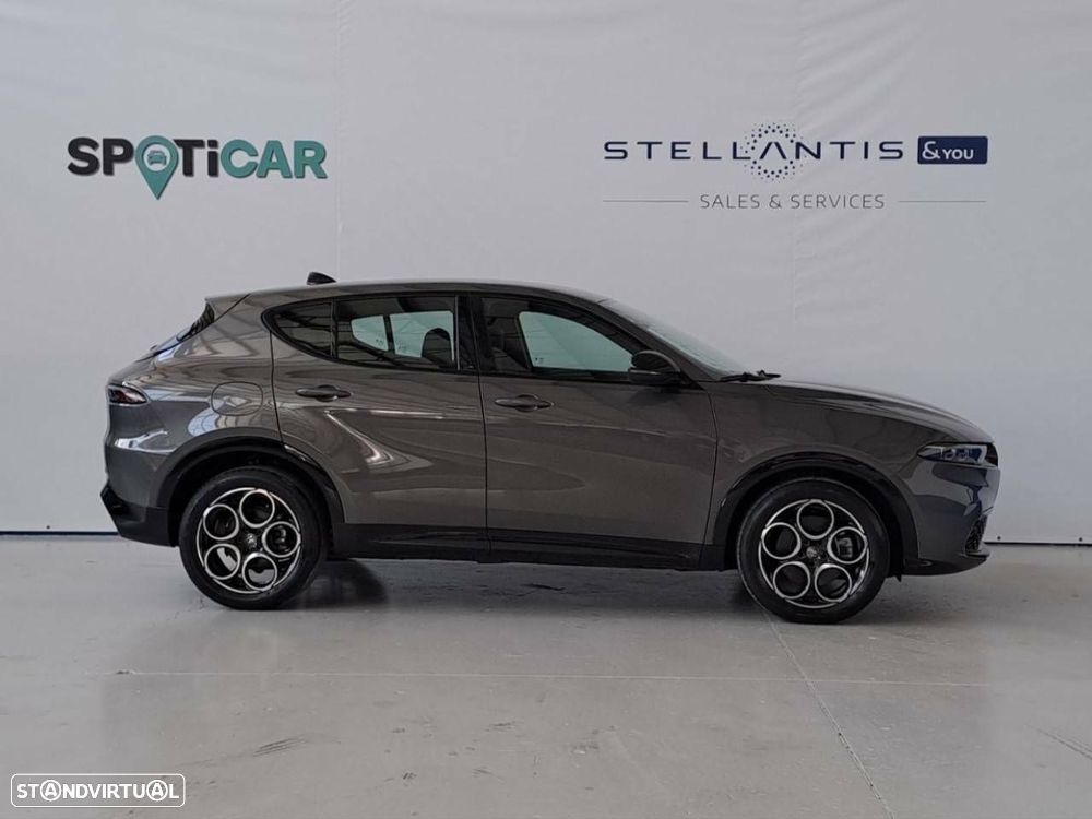 Alfa Romeo Tonale 1.5 Hybrid Sprint - 4