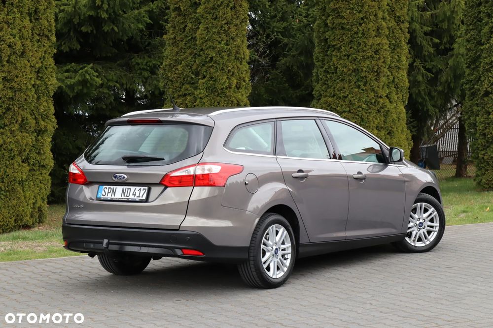 Ford Focus SW 1.6 TDCi DPF S&S Titanium - 18