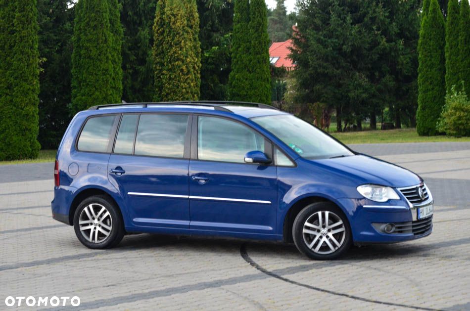 Volkswagen Touran 2.0 TDI DPF Highline - 6