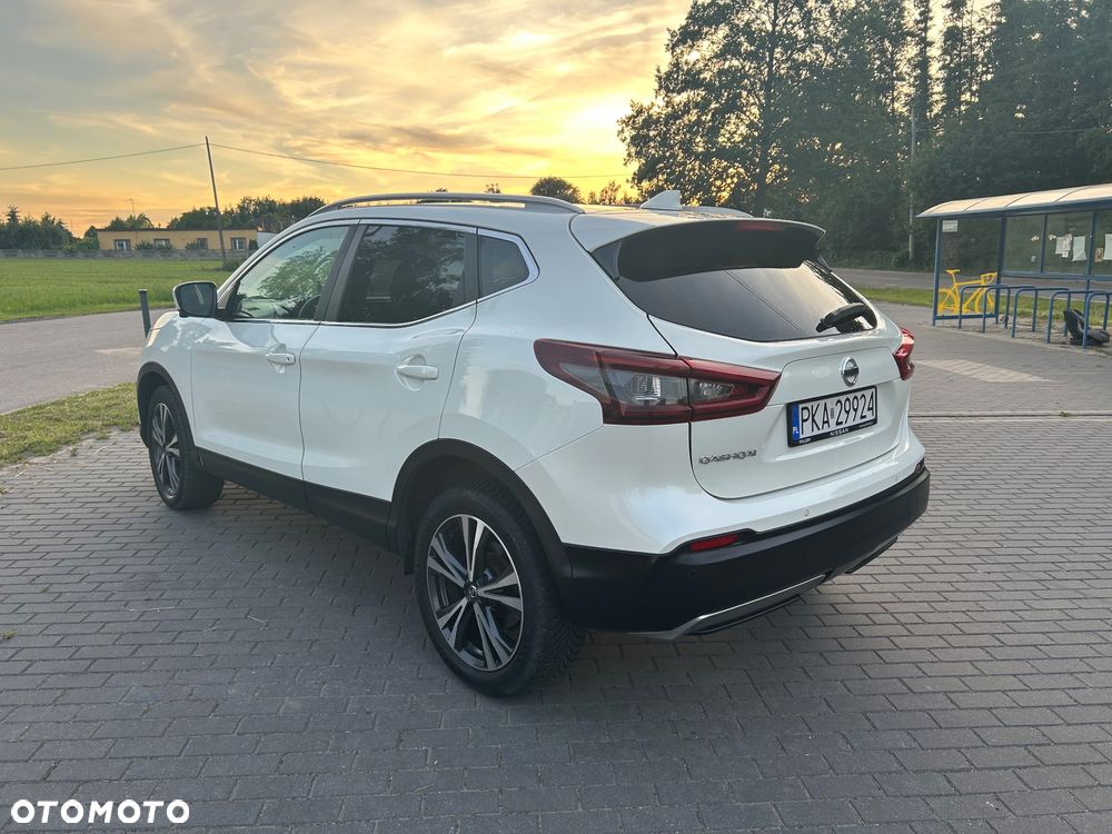 Nissan Qashqai 1.3 DIG-T N-Connecta DCT - 3