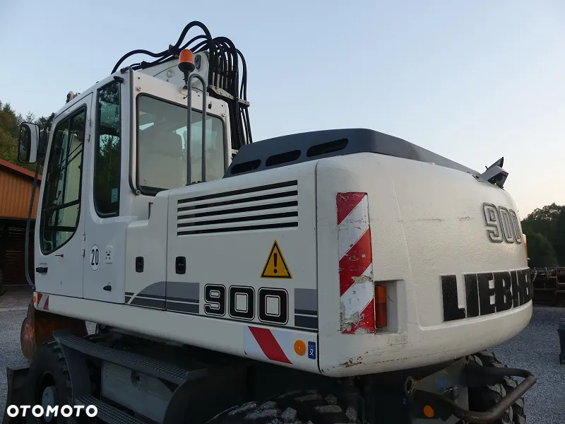 Liebherr A900C z Niemiec / Super Stan / - 39