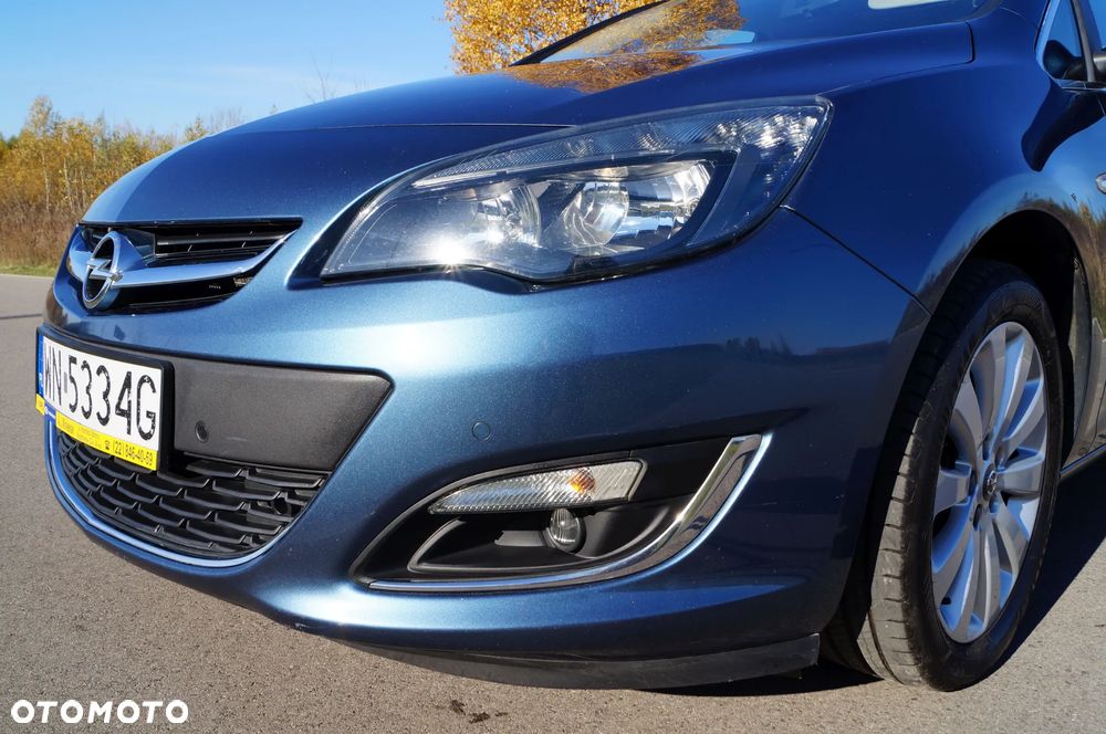 Opel Astra IV 1.4 T Executive EU6 - 16