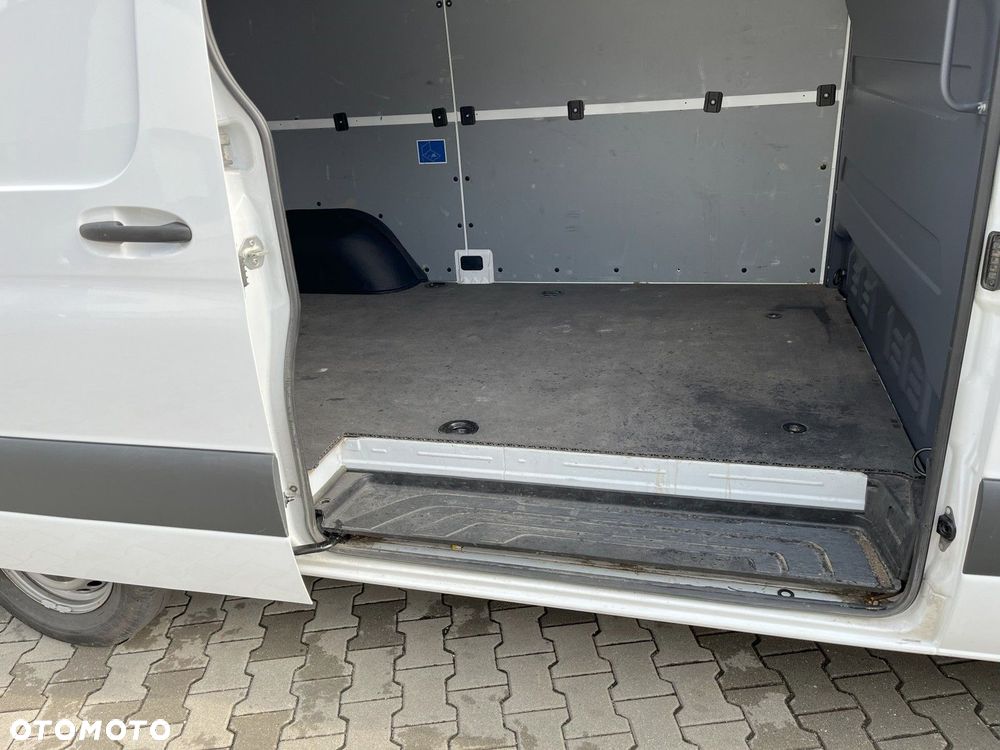 Mercedes-Benz Sprinter - 18