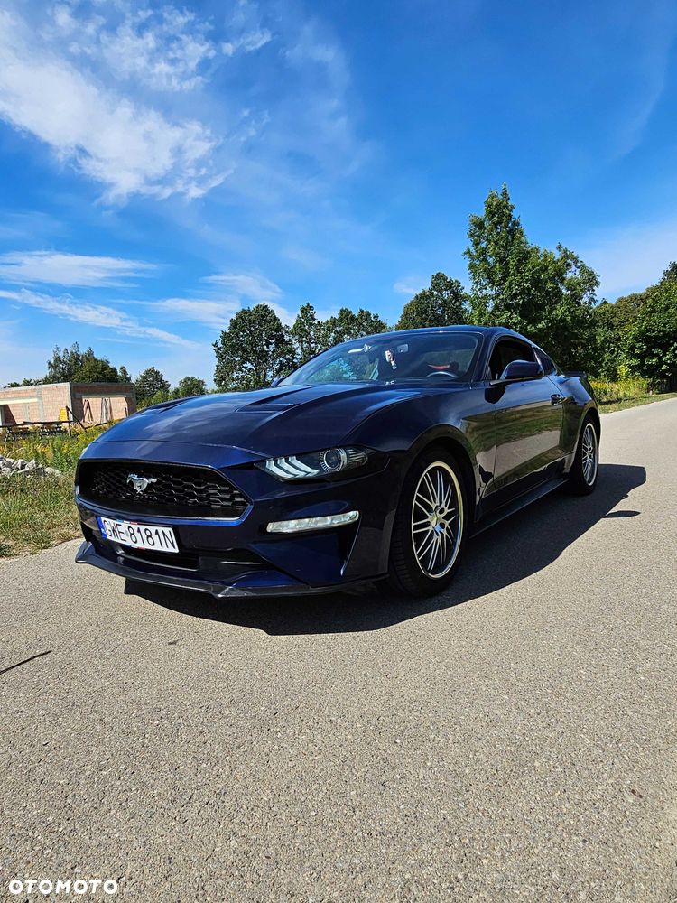 Ford Mustang - 6