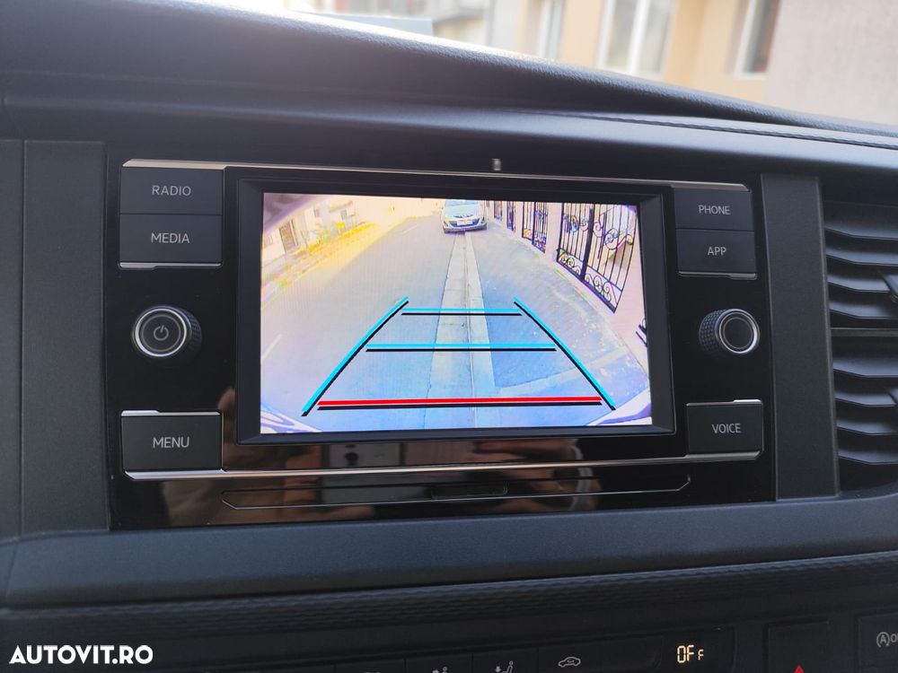 Volkswagen Caravelle 2.0 TDI 110 kW KR Trendline DSG - 8
