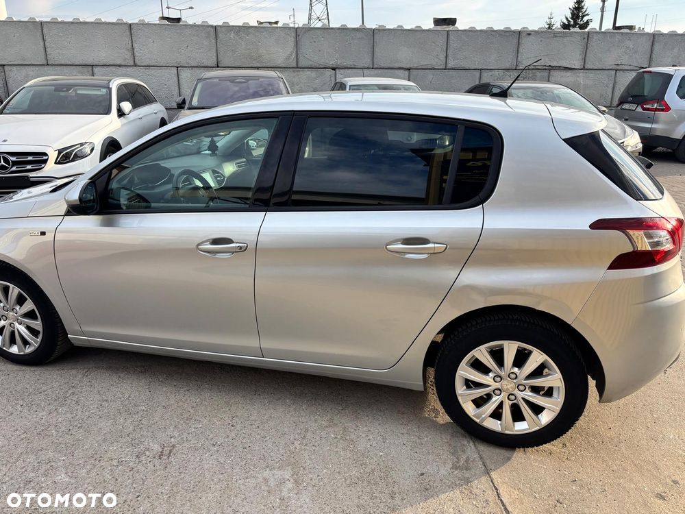 Peugeot 308 - 12