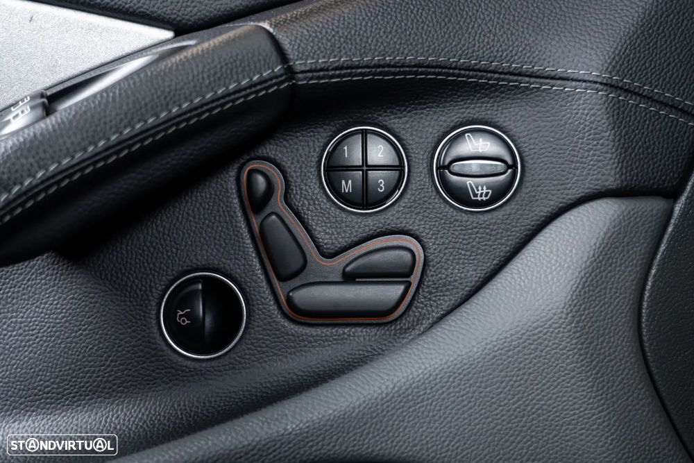 Mercedes-Benz SL 55 AMG Auto - 32