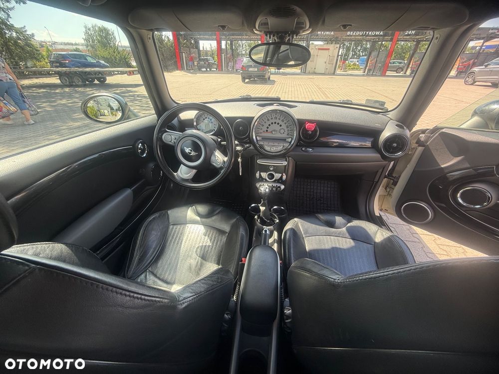 MINI Cooper Standard - 8