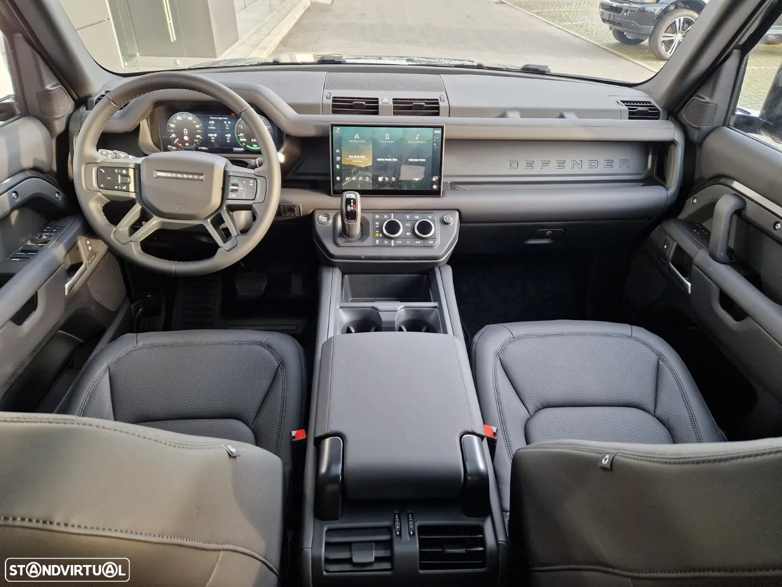 Land Rover Defender 2.0 P300e 110 AWD X-Dynamic SE - 2