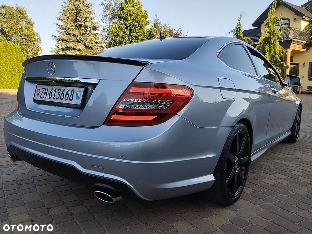 Mercedes-Benz Klasa C 350 CGI BlueEff - 14