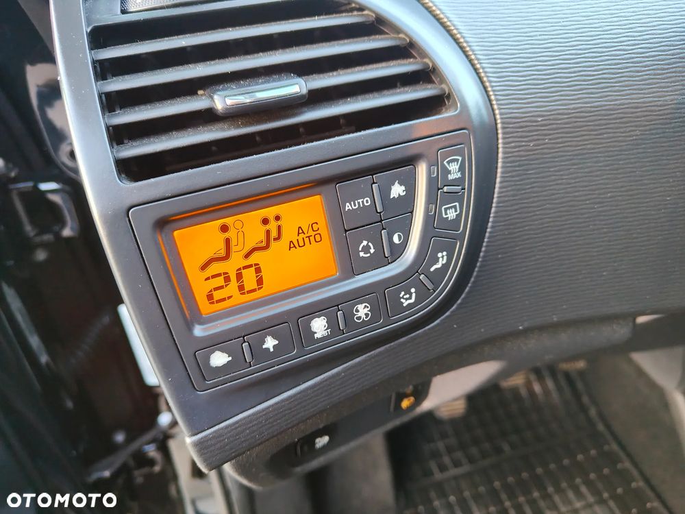 Citroën C4 Picasso 1.6 HDi FAP Exclusive - 16