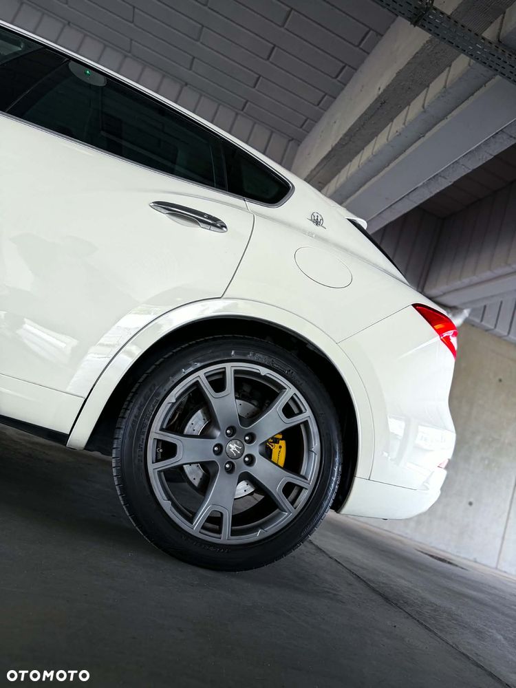 Maserati Levante - 17