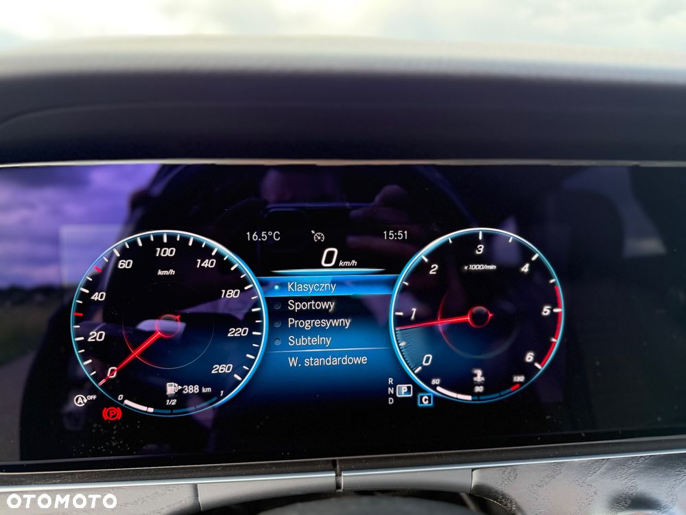 Mercedes-Benz Klasa E 220 d 9G-TRONIC Avantgarde - 15