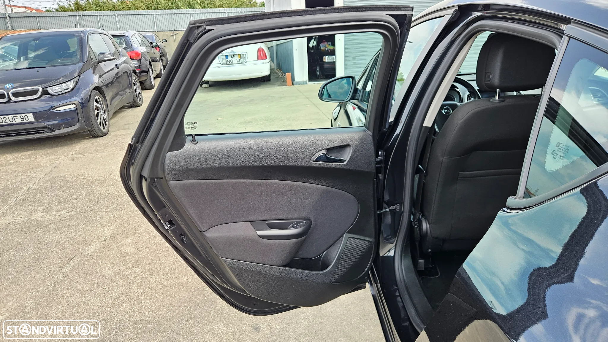 Opel Astra 1.3 CDTi Executive - 21
