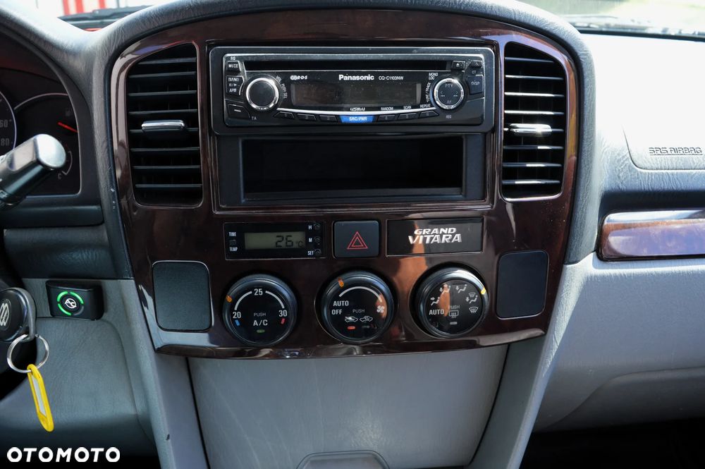 Suzuki Grand Vitara 2.0 - 16