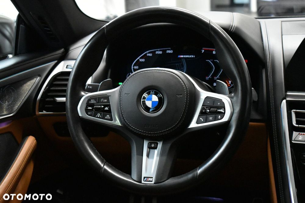 BMW Seria 8 - 13