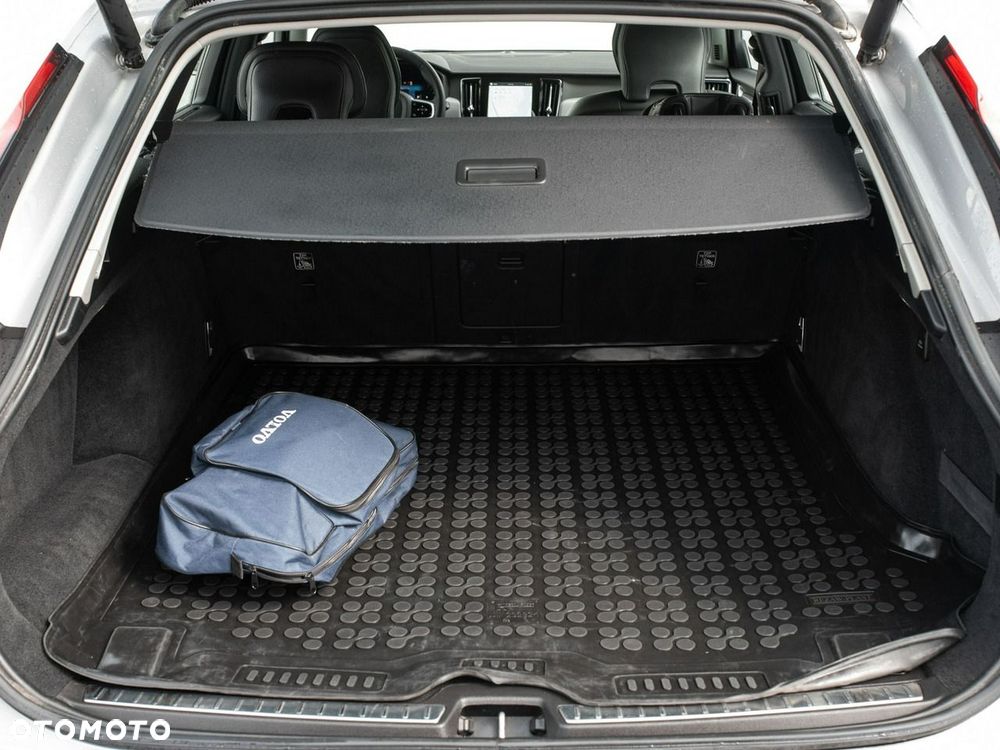 Volvo V90 B4 D AWD Plus Bright - 26
