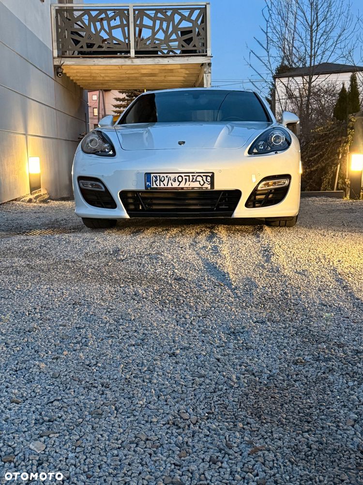Porsche Panamera ver-gts-pdk - 14