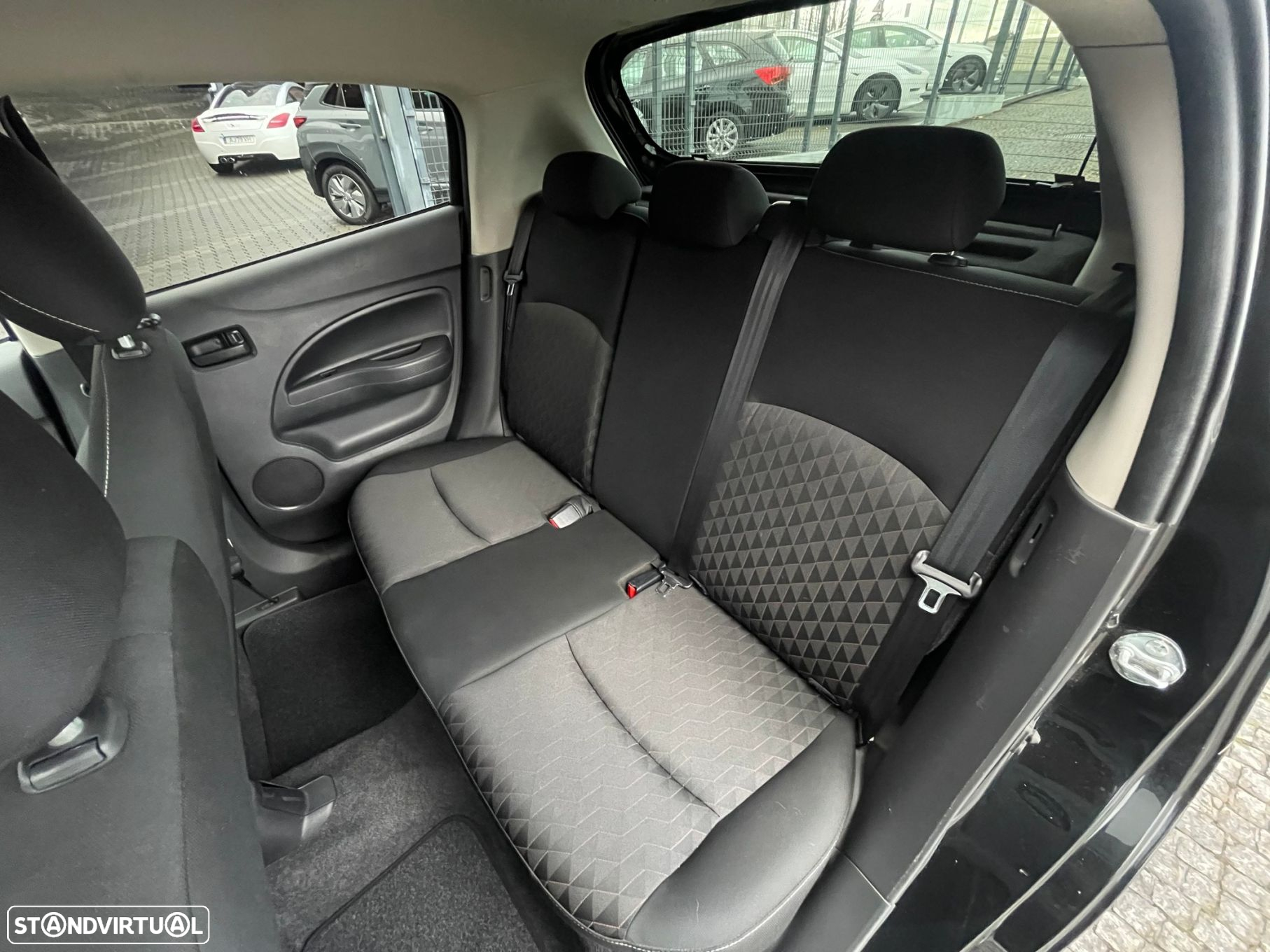 Mitsubishi Space Star 1.2 Intense - 27