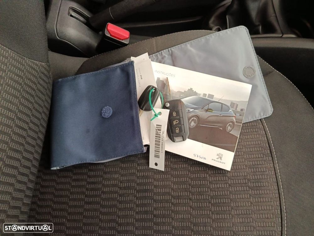 Peugeot 208 1.2 PureTech Style - 30