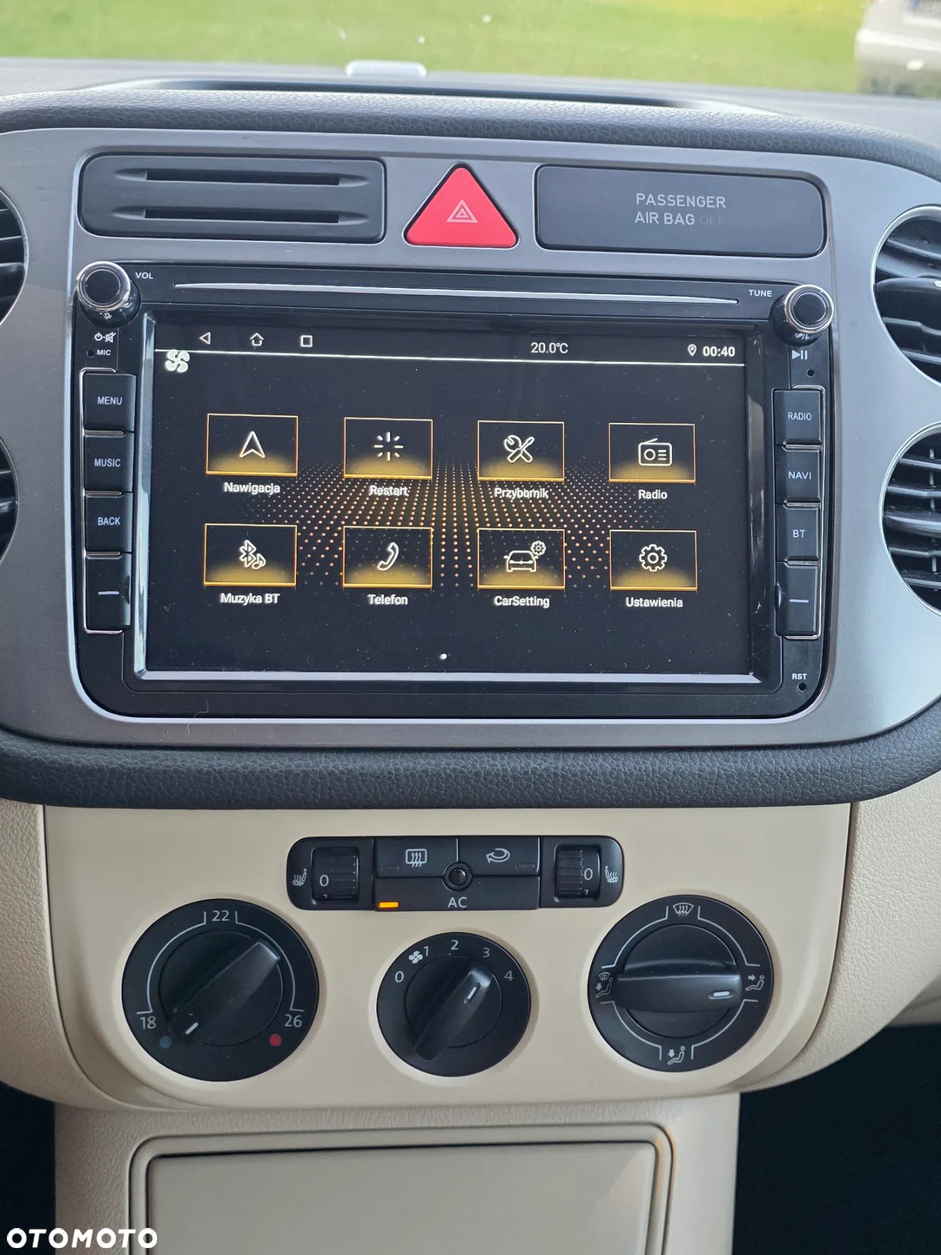 Volkswagen Tiguan - 19