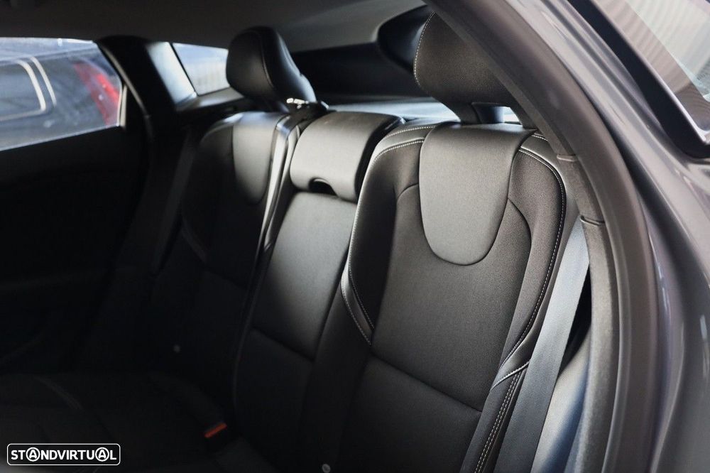 Volvo V40 1.5 T3 Sport Edition Plus Geartronic - 8