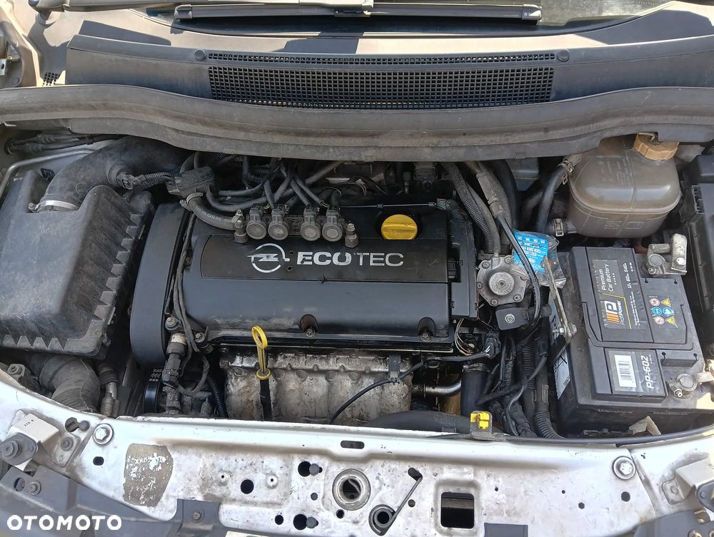 Opel Zafira 1.8 Cosmo - 11