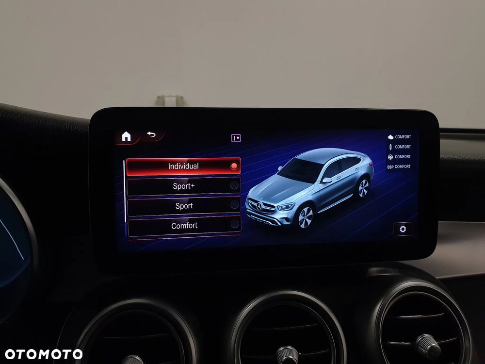 Mercedes-Benz GLC 220 d 4Matic 9G-TRONIC AMG Line Plus - 21