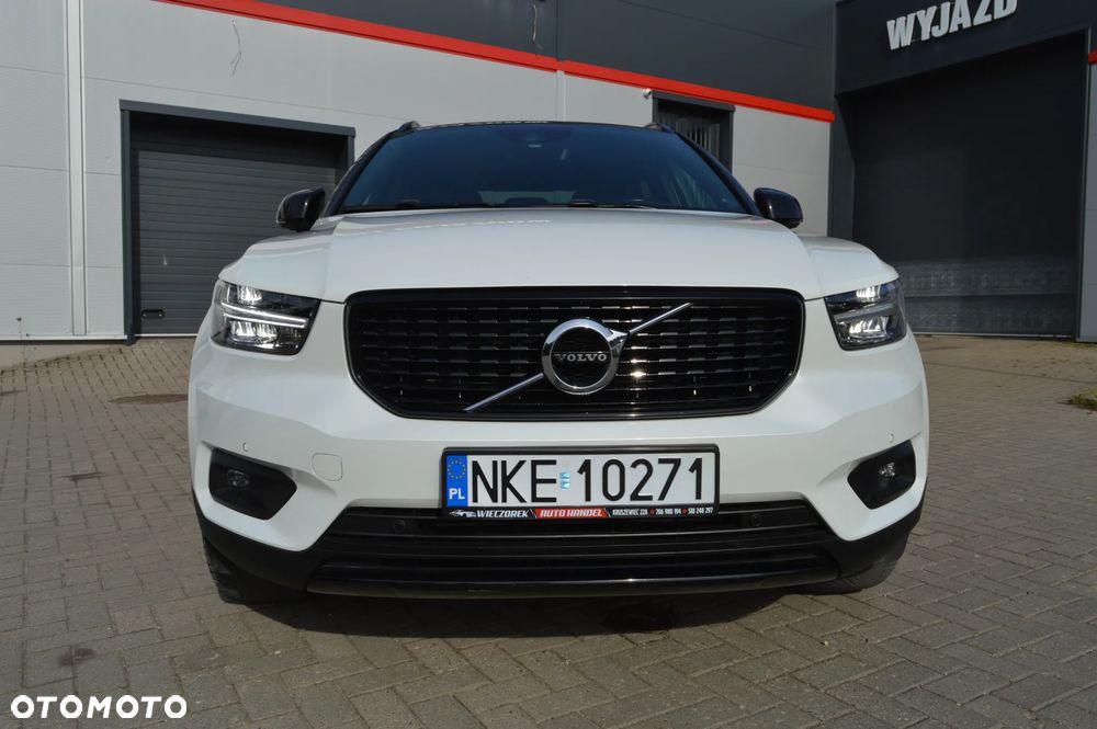 Volvo XC 40 D4 AWD Geartronic R-Design - 16
