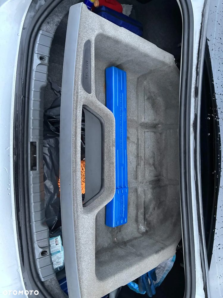 BMW Seria 3 - 32