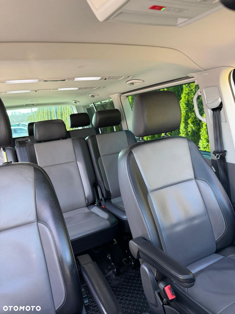 Volkswagen Caravelle - 17