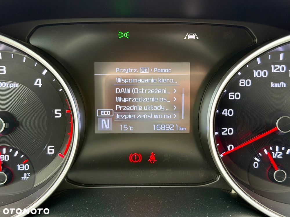 Kia Ceed 1.6 CRDi SCR M - 29