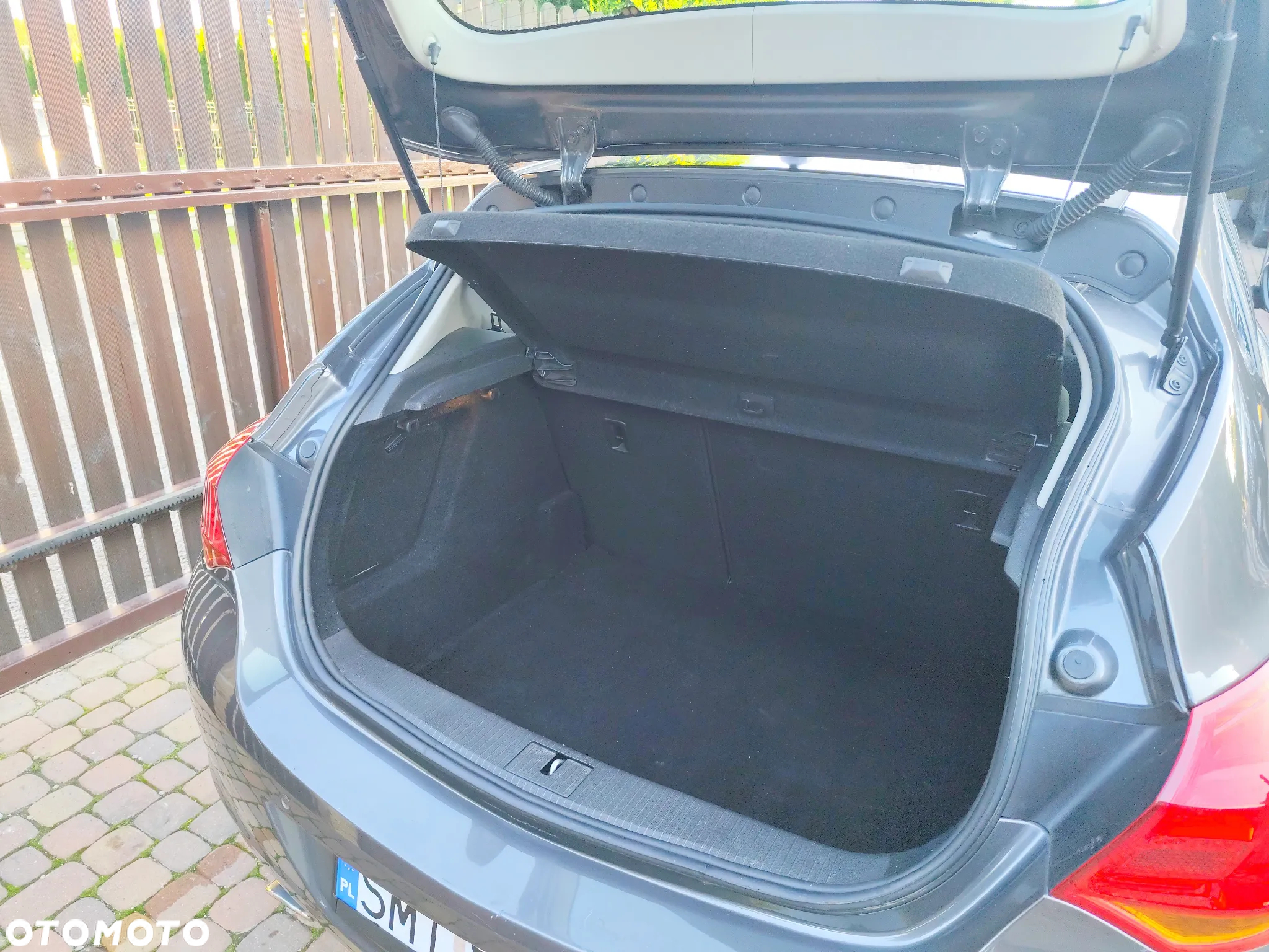 Opel Astra 1.4 Turbo Edition - 10