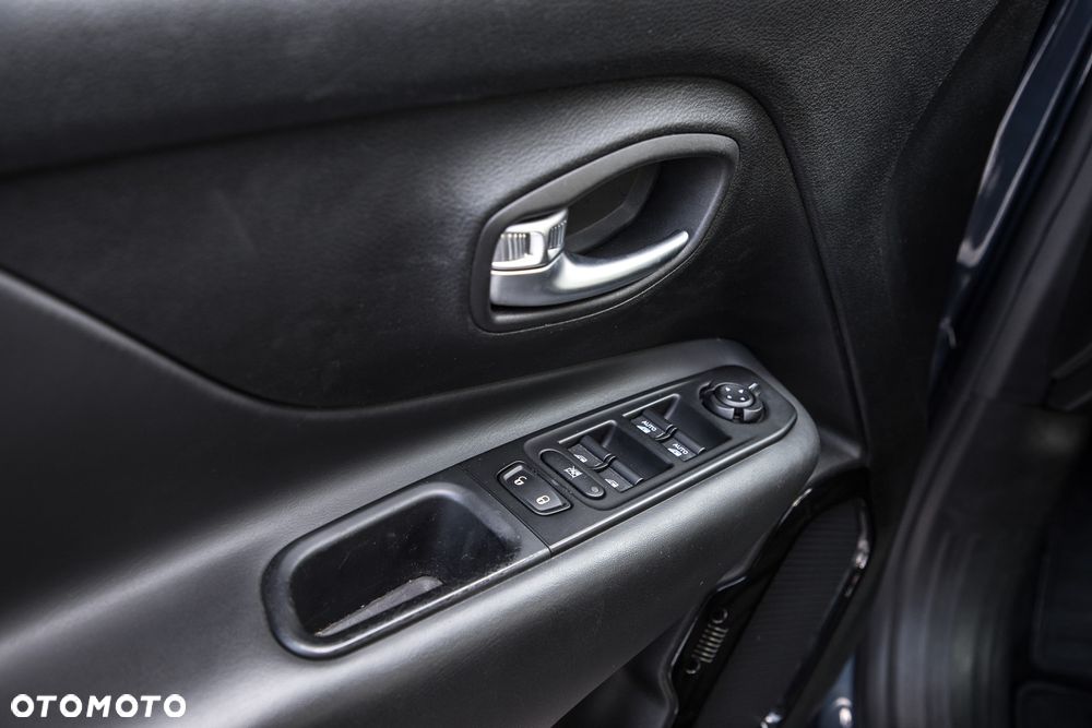 Jeep Renegade - 26