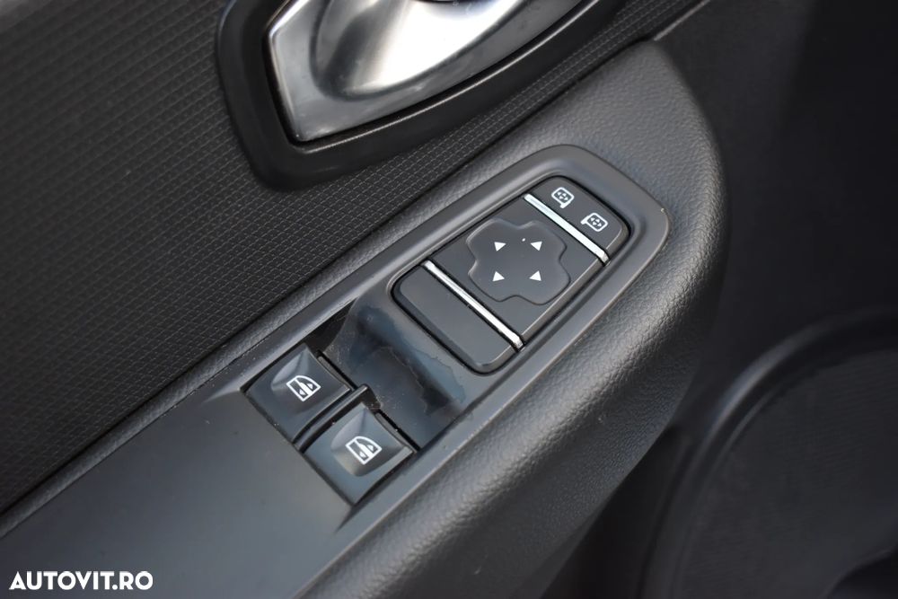 Renault Clio (Energy) TCe 90 Start & Stop INTENS - 18