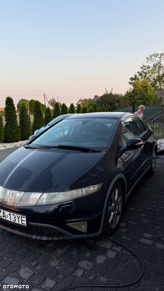 Honda Civic 2.2i-CTDi Executive - 1