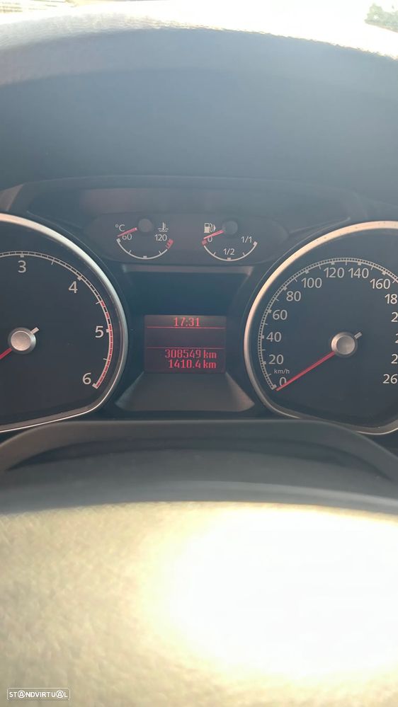 Ford Galaxy 1.8 TDCi Ghia - 16