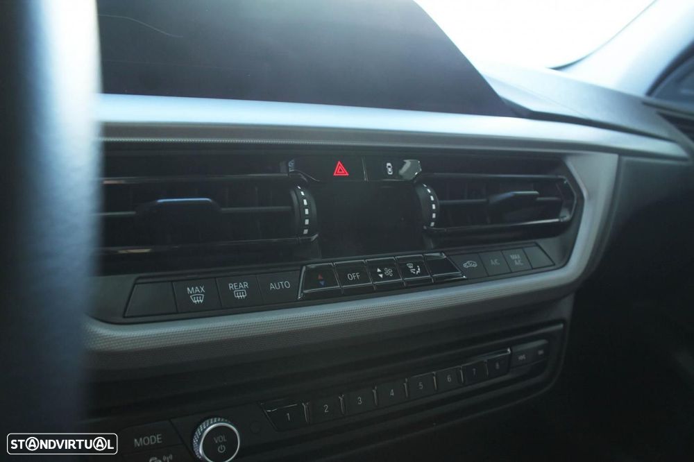 BMW 116 d Advantage Auto - 25