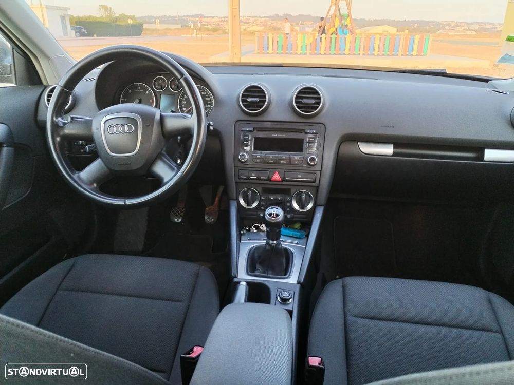 Audi A3 Sportback 1.9 TDi Advance - 6