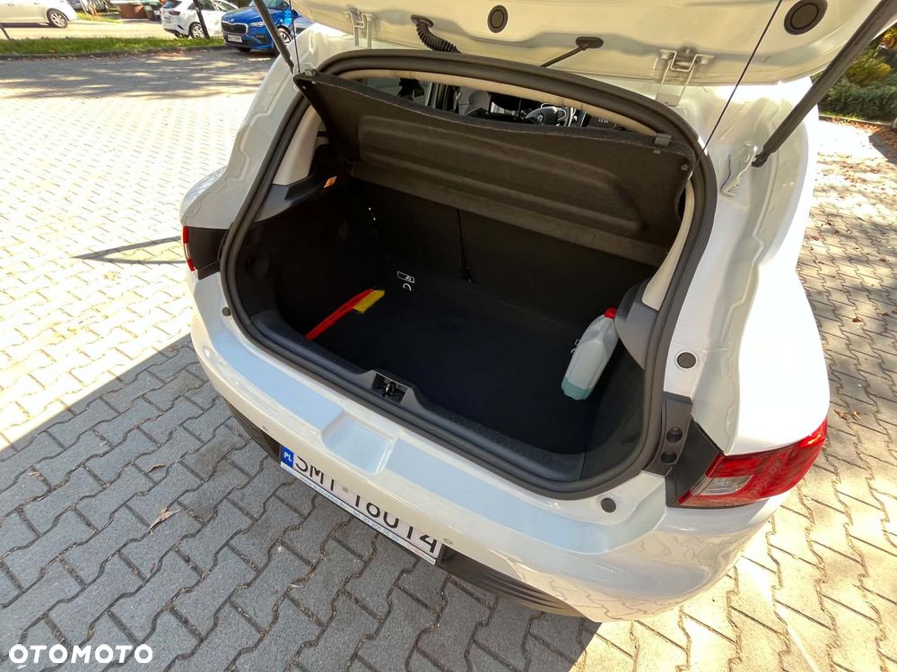 Renault Clio 1.2 16V Alize - 11