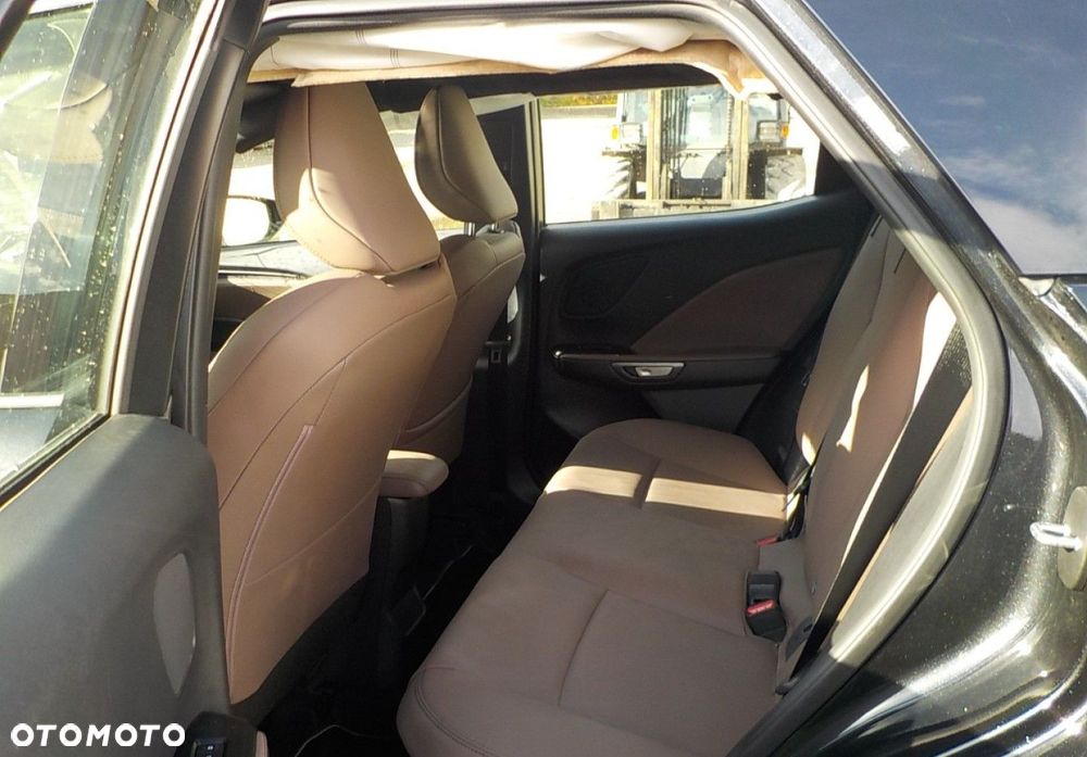 Lexus LBX - 17
