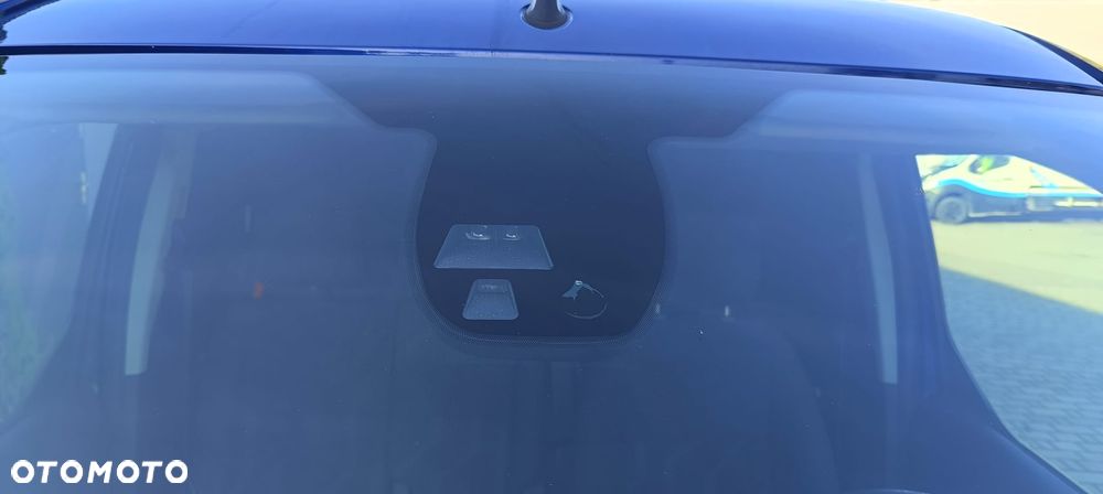 Ford CONNEC - 11