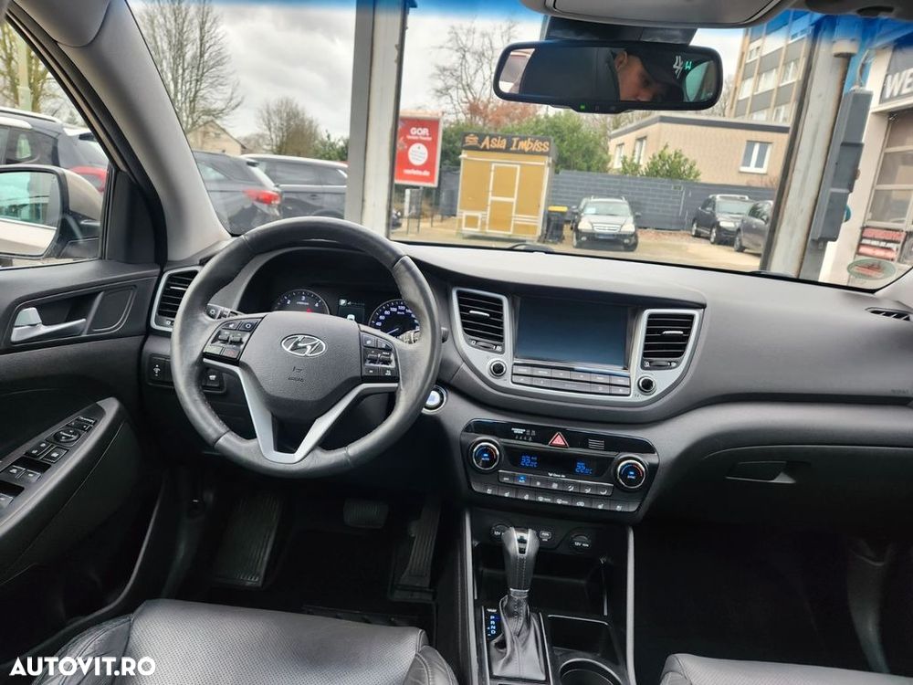 Hyundai Tucson 2.0 CRDI 4WD Automatik Premium - 13