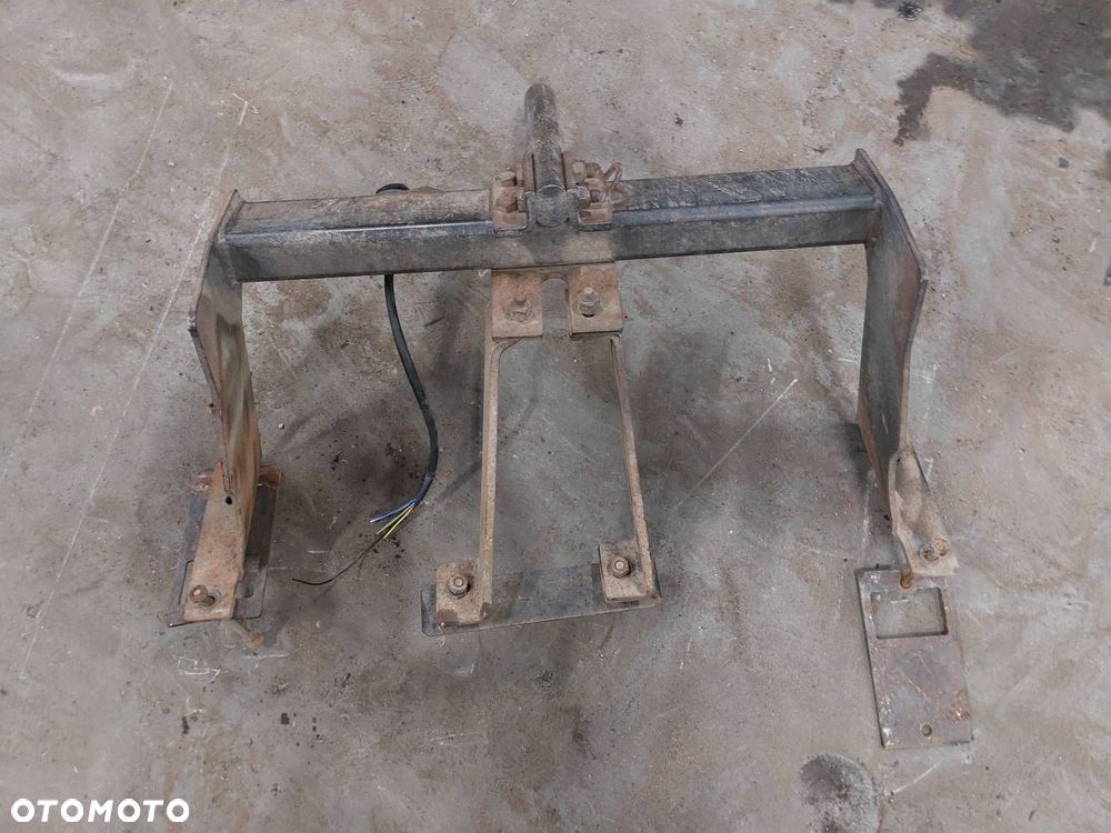 HAK HOLOWNICZY BRAK TABLICZKI DAIHATSU TERIOS I ID: 237034 - 3