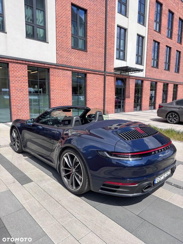 Porsche 911 Carrera 4S Cabrio - 11