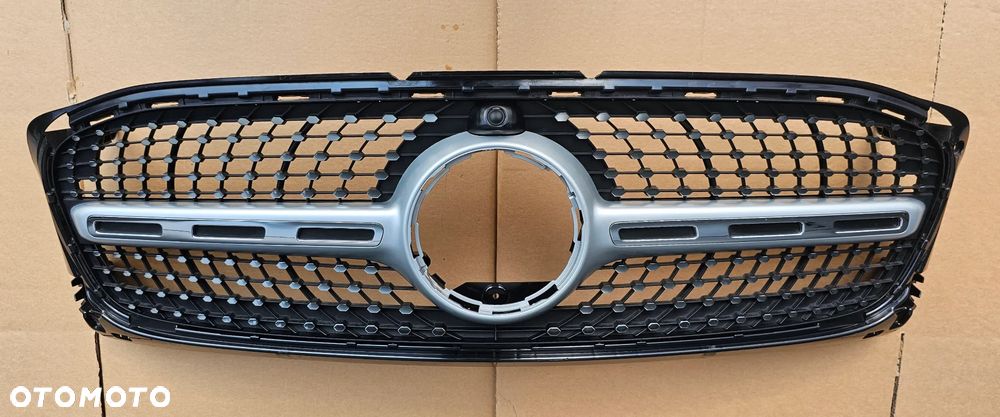 Grill atrapa Mercedes GLB X247 A2478885900